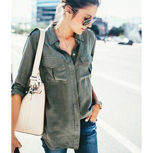 EQUIPMENT Major Silk Army Green Shirt Size Small